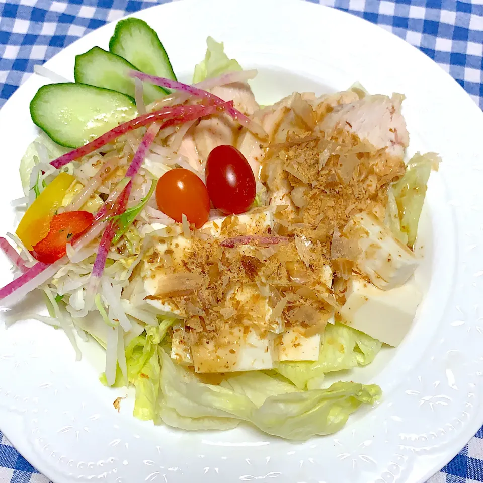 鶏胸肉と豆腐の胡麻サラダ|AY(＊^ . ^＊)❤️Uさん