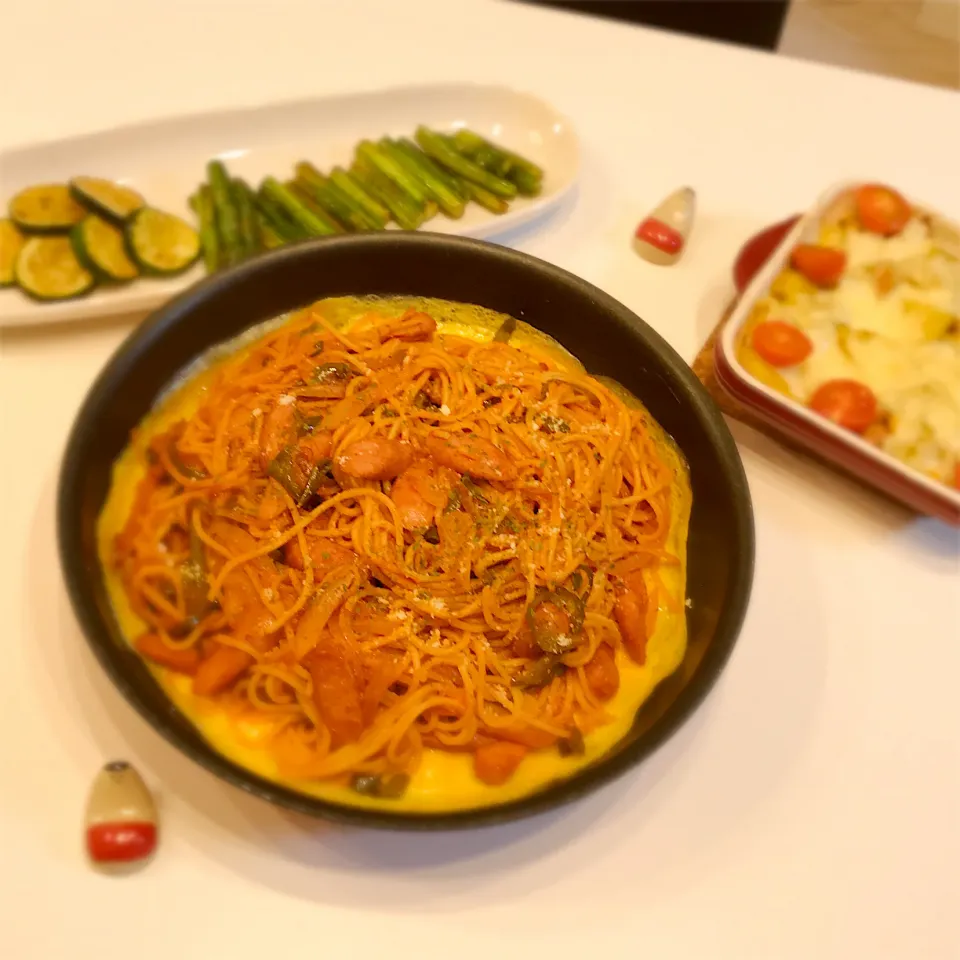 フライパンでオムナポリタン🍝|たぬーんさん