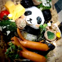 Snapdishの料理写真:パンダおにぎり弁当🐼|YAYAKA38さん