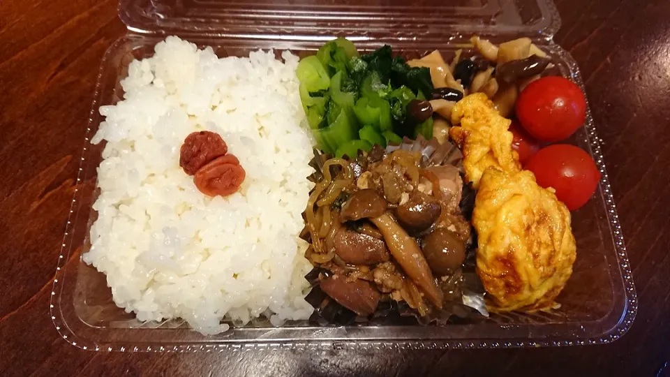 鶏もつ煮弁当|りょーさん