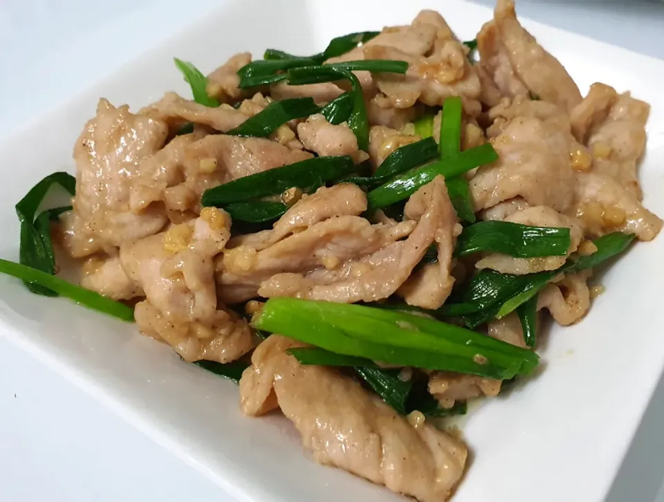 Garlic Spring onion Lean Pork 😋|🌷lynnlicious🌷さん