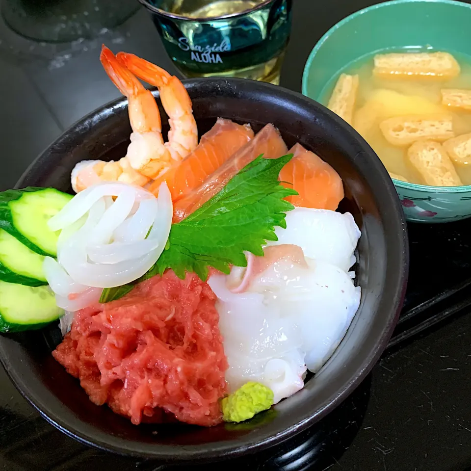 Snapdishの料理写真:海鮮丼|♥︎AOI♥︎さん