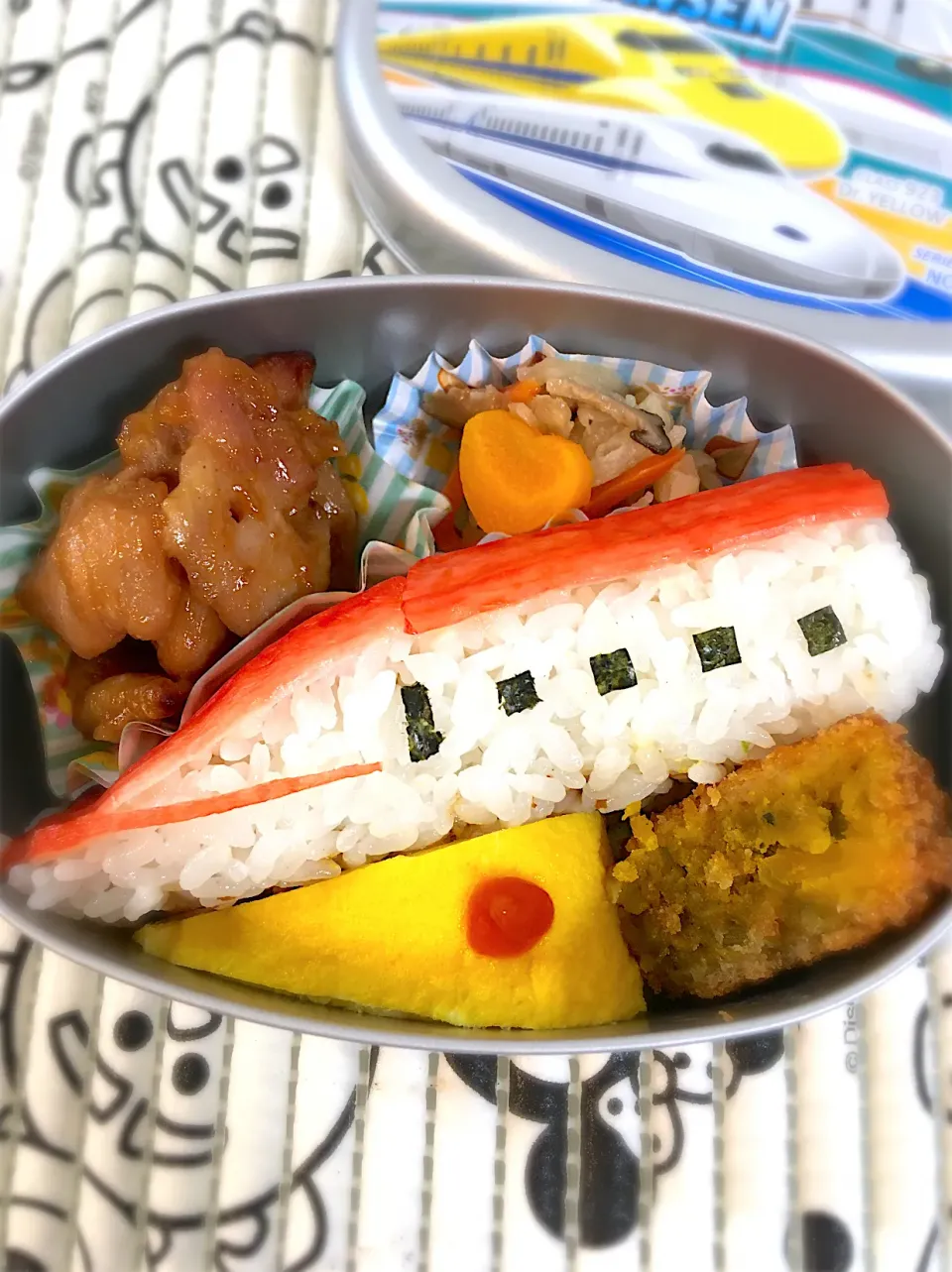 新幹線こまち弁当|ラビットさん