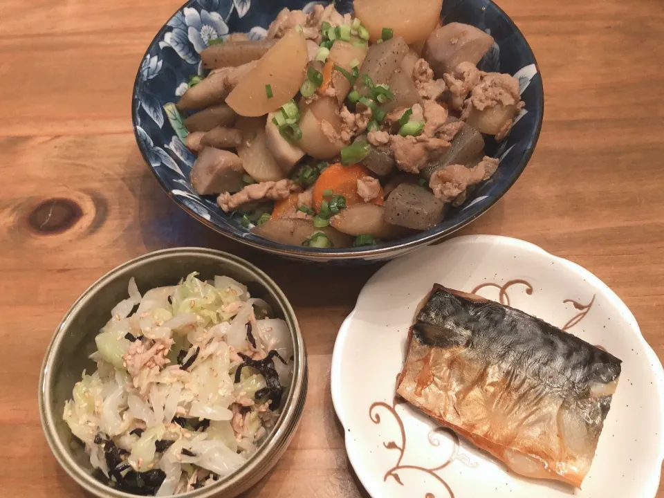 鯖の塩焼き・大根の煮物・キャベツの塩昆布あえ|mayuyuさん