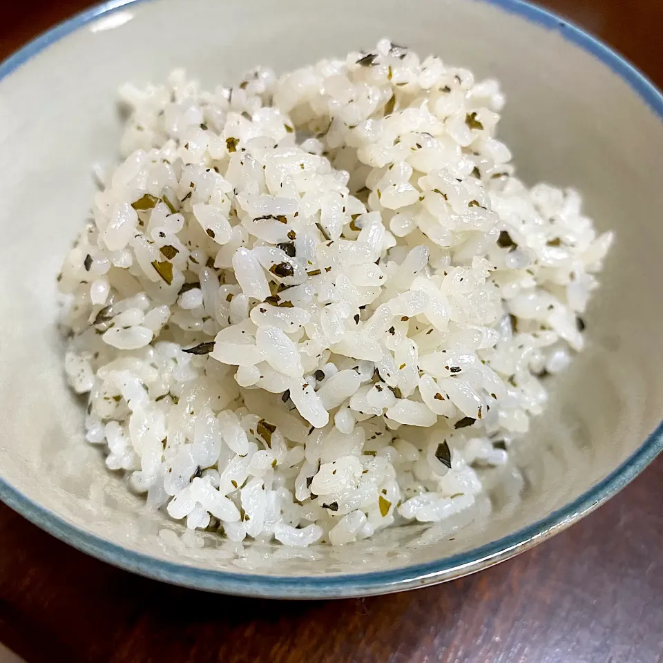 お茶出がらしの炊き込みご飯|まるちゃんさん