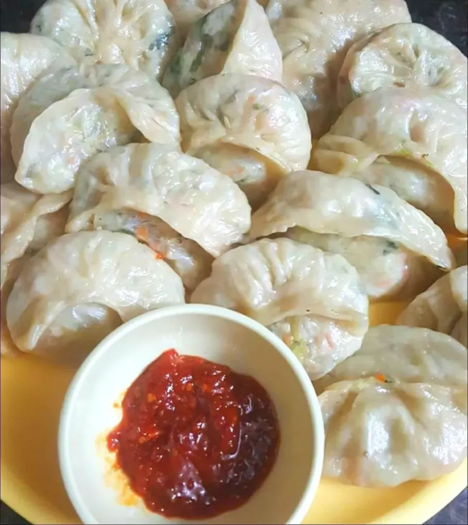 momos|Anusha Kurupさん