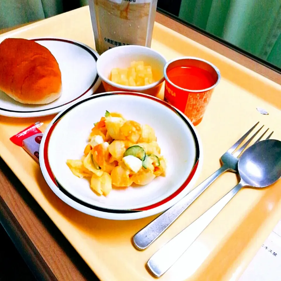 Today's breakfast😋😋😋🌅🤬👻|ペンギンさん