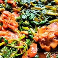 Chicken guisado with Chinese kangkong.|Rosales P. Nhickさん