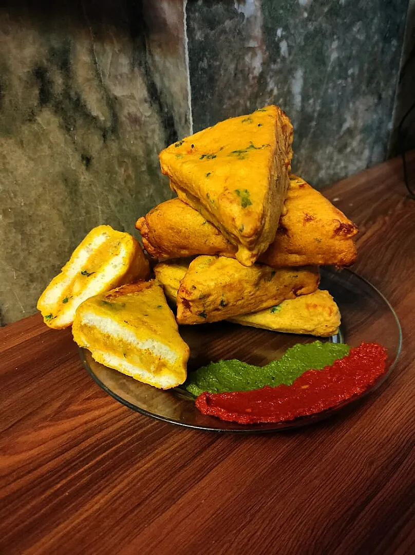 bread pakora|Namrata Gosraniさん