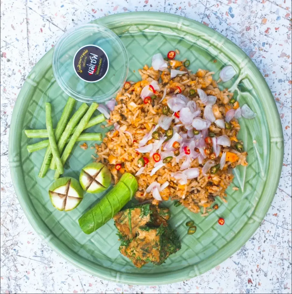 Fried rice with chili paste Mae Chef and Mae Klong Mackerel.|ChefMさん