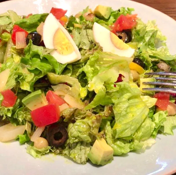 Snapdishの料理写真:サラダ🥗で朝ごはん|ばくあんしゃさん