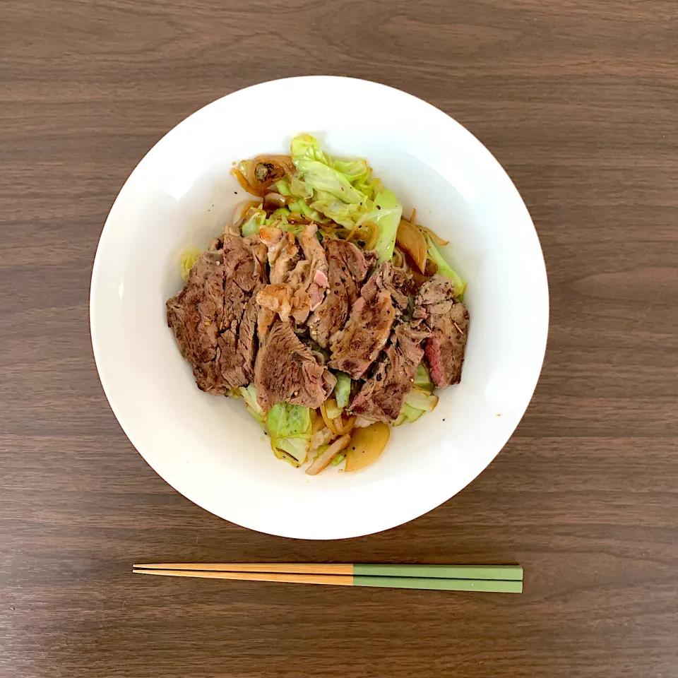 ステーキ丼|dashi menjiroさん