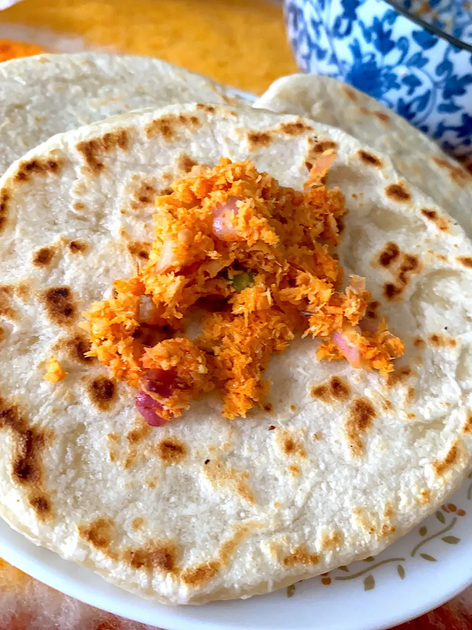 Sri Lankan 🇱🇰 coconut roti😍|Hiranoさん