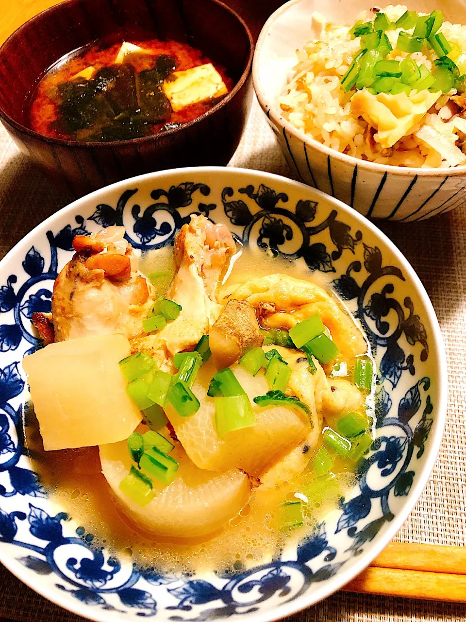チキンと大根の白湯スープ煮😋|けんちんさん