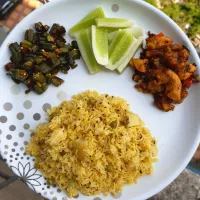 ▪️vegetables pulao 
▪️chicken fried with onions 
▪️okra stir fry 
▪️cucumber|Mandyさん