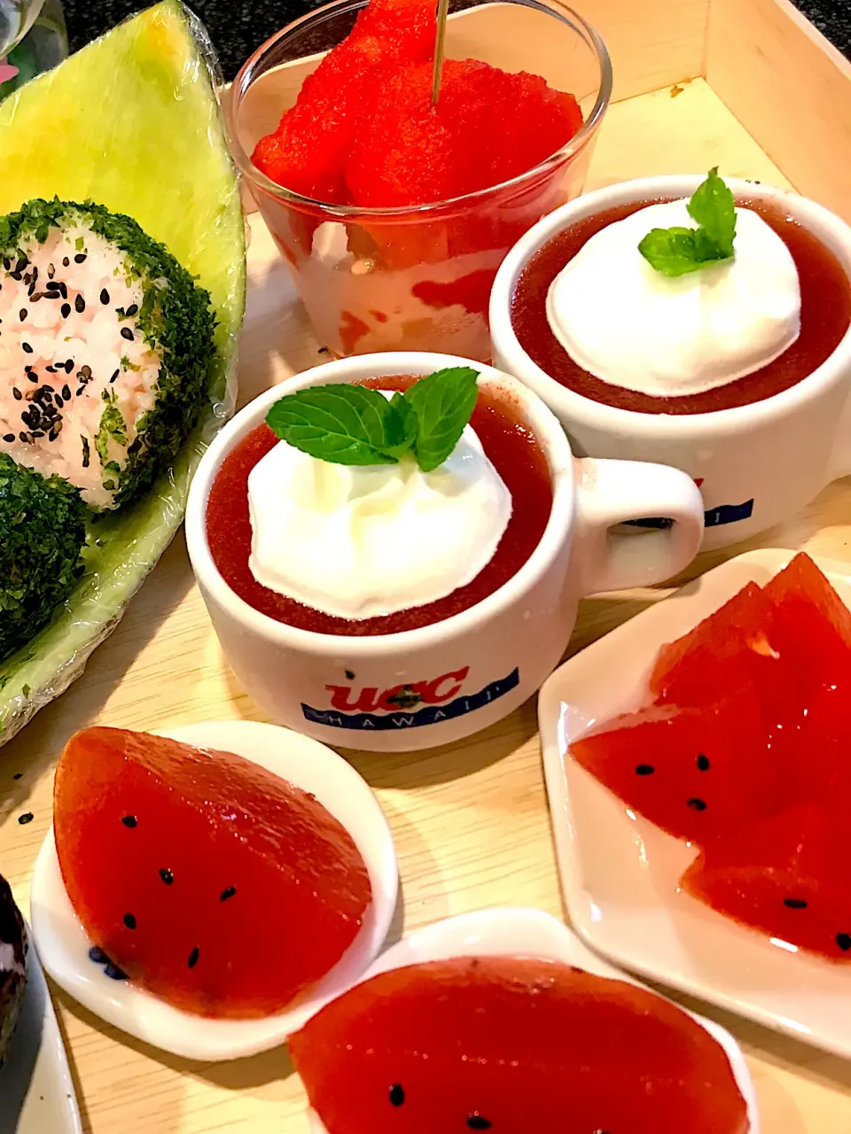 Snapdishの料理写真:ふたたびスイカゼリー🍉|シュトママさん