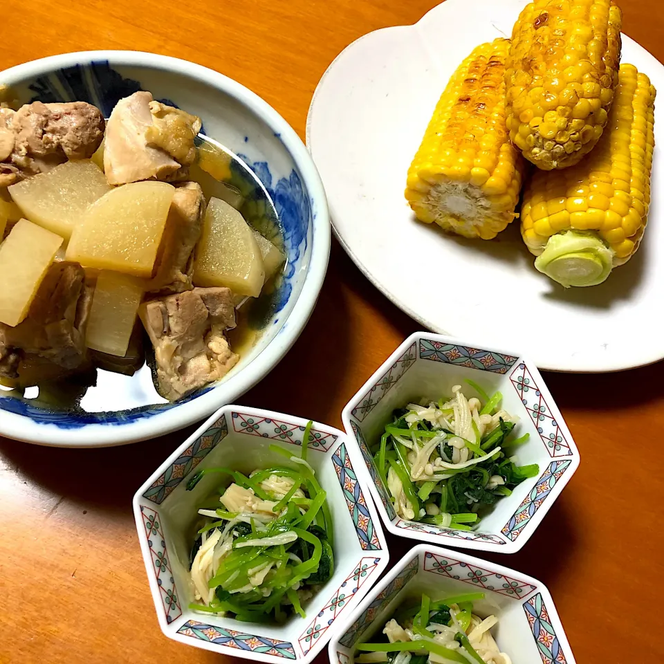 大根と鶏のオイスター煮、焼きもろこし、ミツバとえのきの和え物|久美子さん