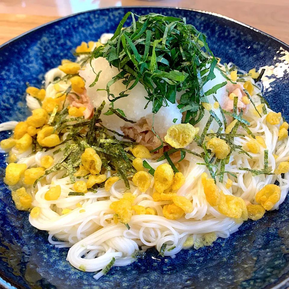 Snapdishの料理写真:ツナと大根おろしのぶっかけそうめん|えりんごさん