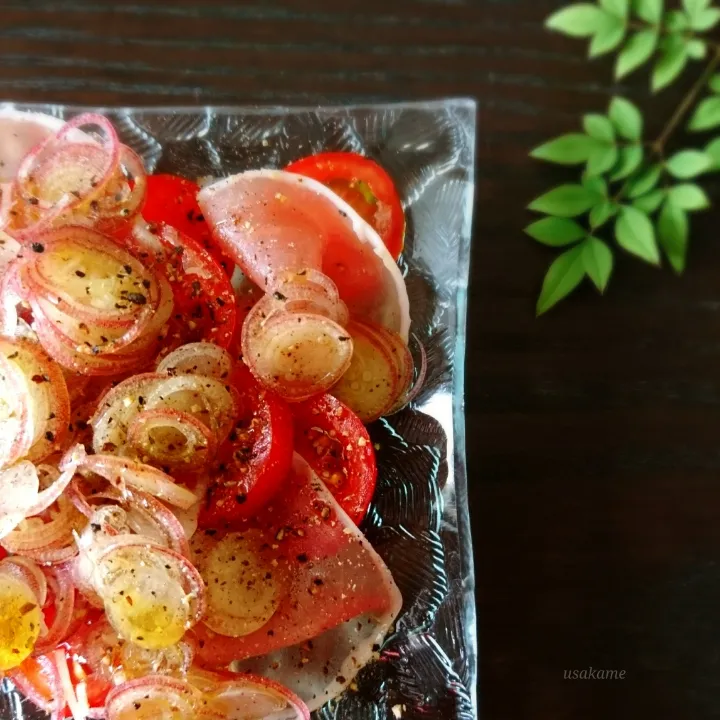 Snapdishの料理写真:あいさんの 生ハムとトマトのぎっしりみょうがサラダ|うさかめさん