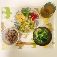 Snapdishの料理写真:豚バラキャベツ定食|みさとさん