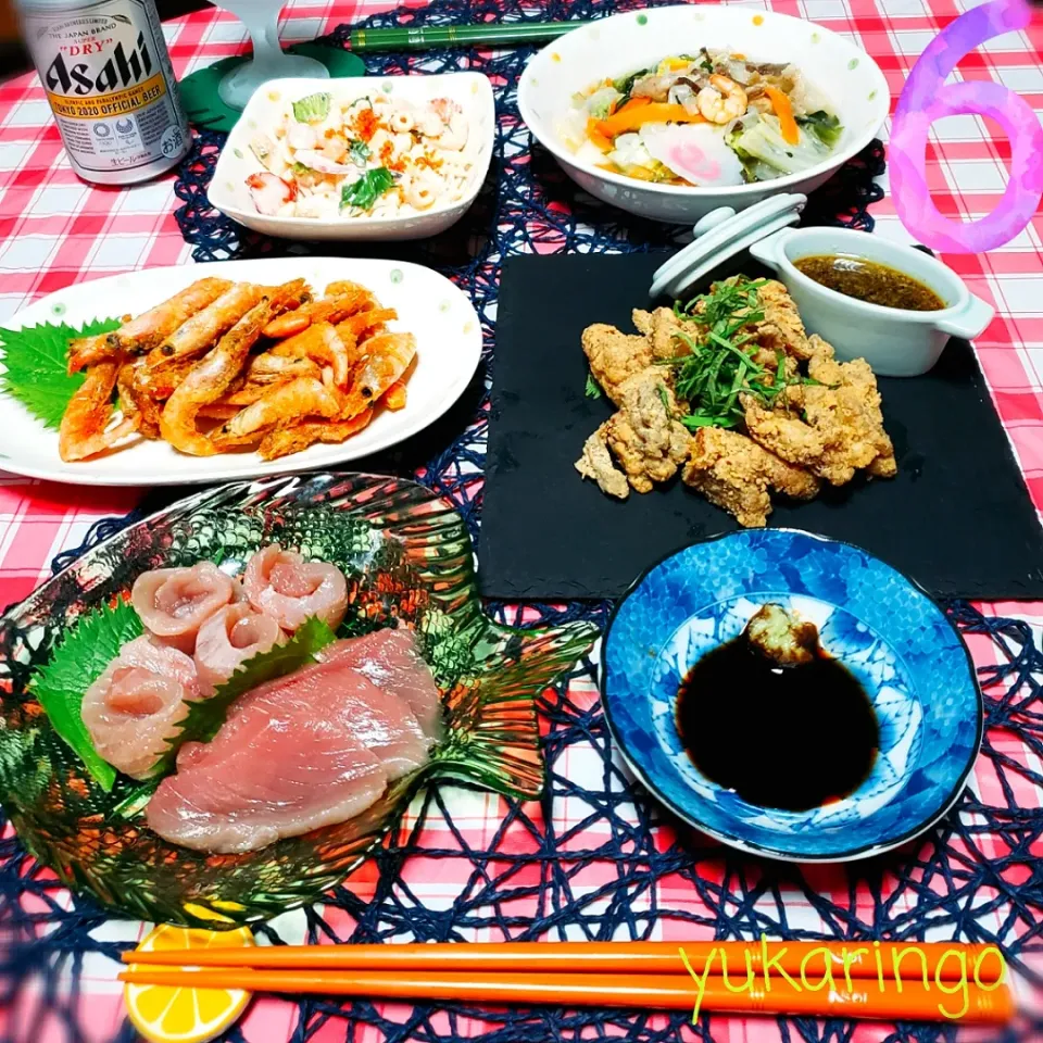 父の日ディナー🍷🌙✨

☆キハダマグロのお刺身
☆鶏の唐揚げ
☆小海老の唐揚げ
☆レンチン八宝菜
☆海鮮マカロニサラダ|yukaringoさん