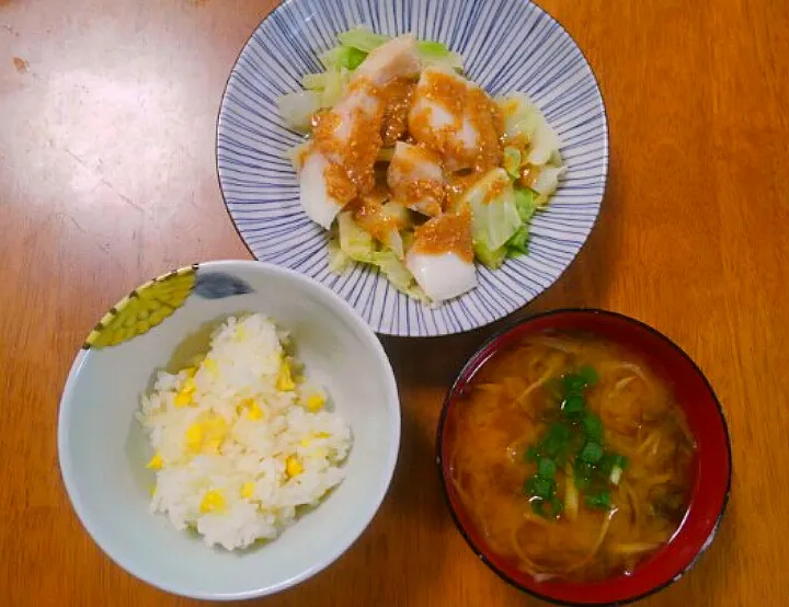 ６月２２日　とうもろこしご飯　鱈とキャベツの酒蒸し　もずくと切り干し大根のお味噌汁|いもこ。さん