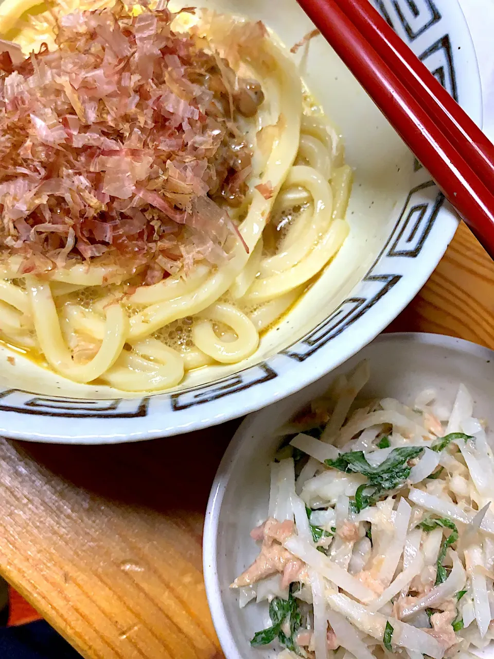 納豆釜玉うどん、大根サラダ|kaaaaaさん