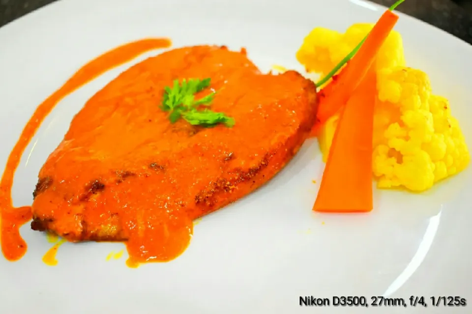 grilled chicken breast with tangy tomato sauce|bishwarupさん