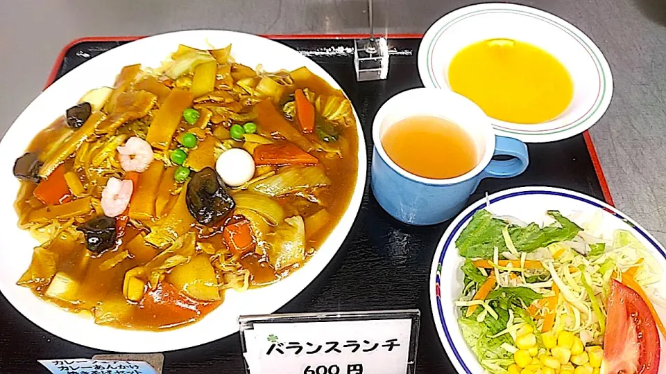 Snapdishの料理写真:カレーフェア！カレーあんかけ焼きそばセット|nyama1さん