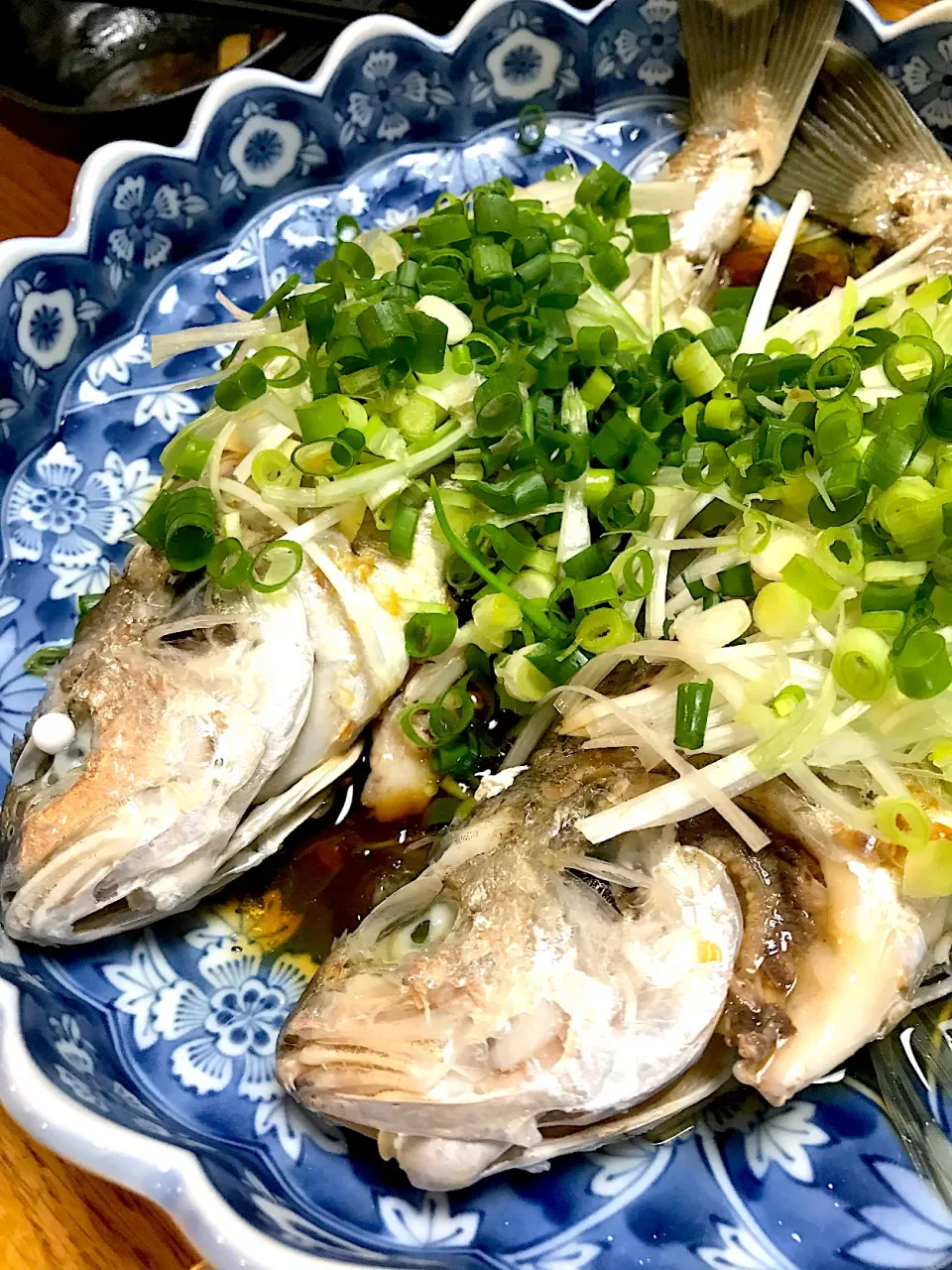 金沢八景沖で釣ったイシモチの中華蒸し！|Tomyさん