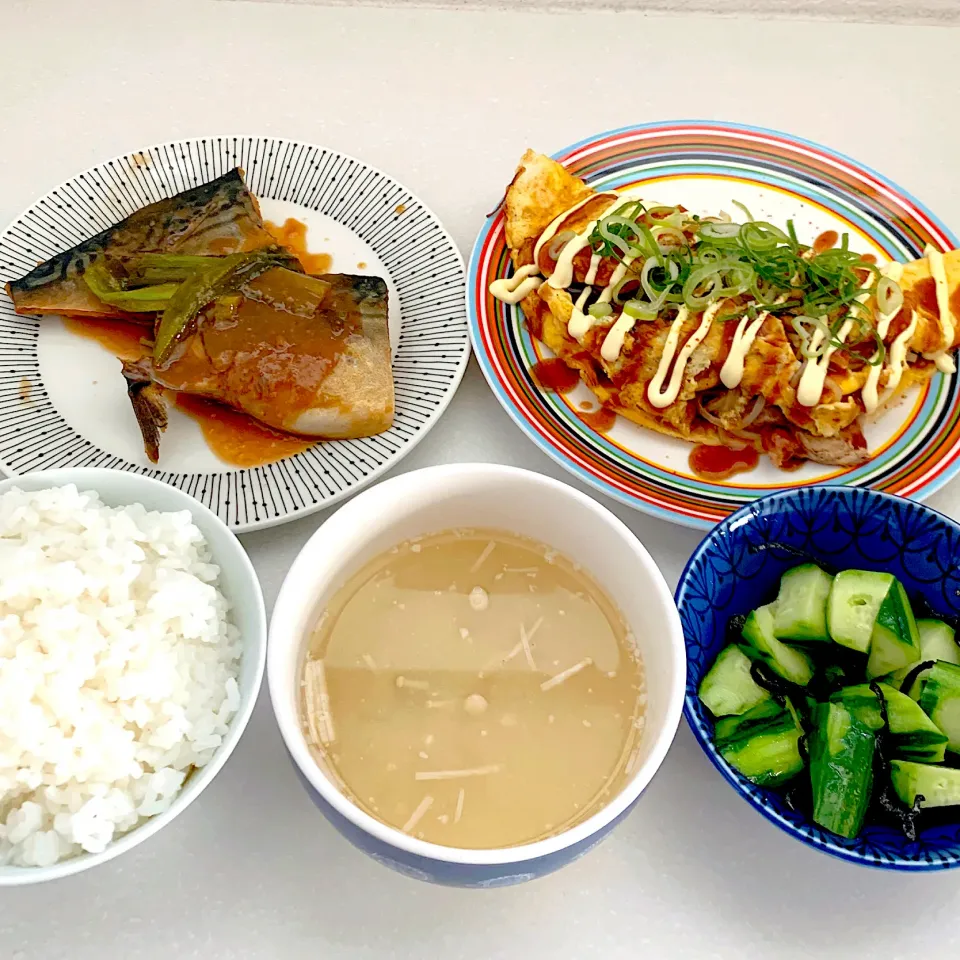 夜ご飯☺︎鯖の味噌煮☆とんぺい焼き☆やみつききゅうり☆お味噌汁|とまこ(*^o^*)さん