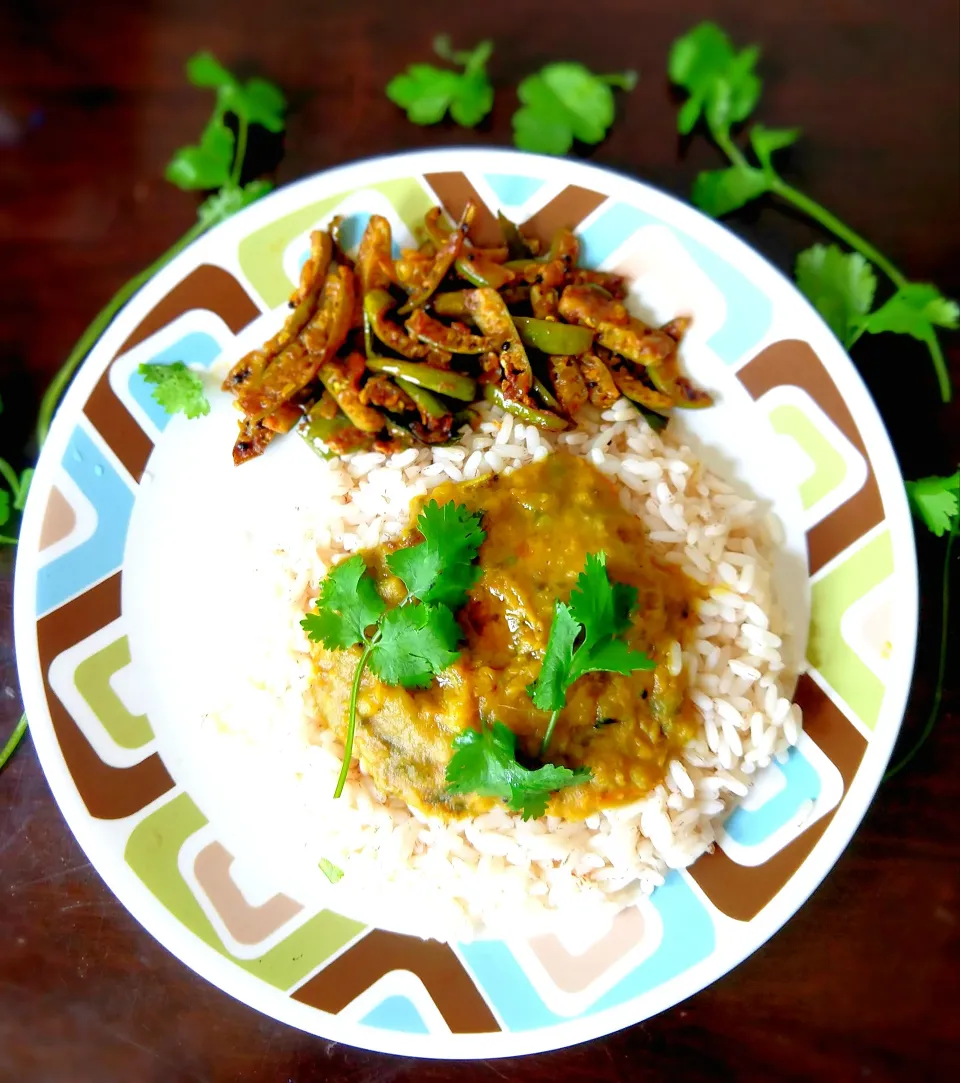 # Lunch . Matta rice and Methi leaves dal curry with tindora fry .|nivedhasankar64@gmail.comさん