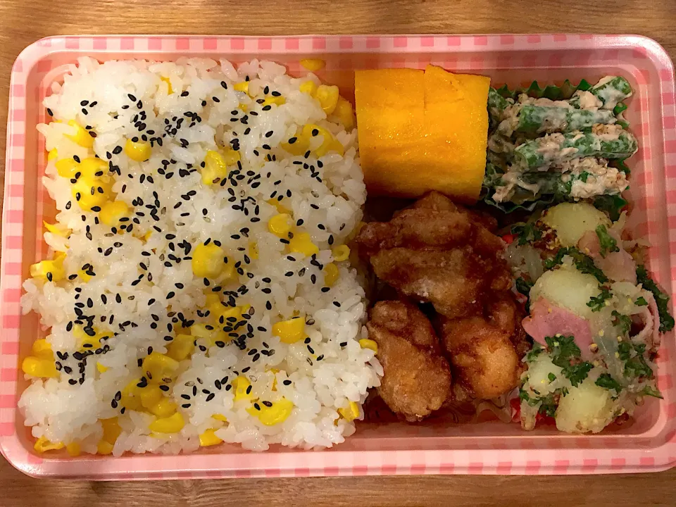 Snapdishの料理写真:トウモロコシ弁当|あぐりさん