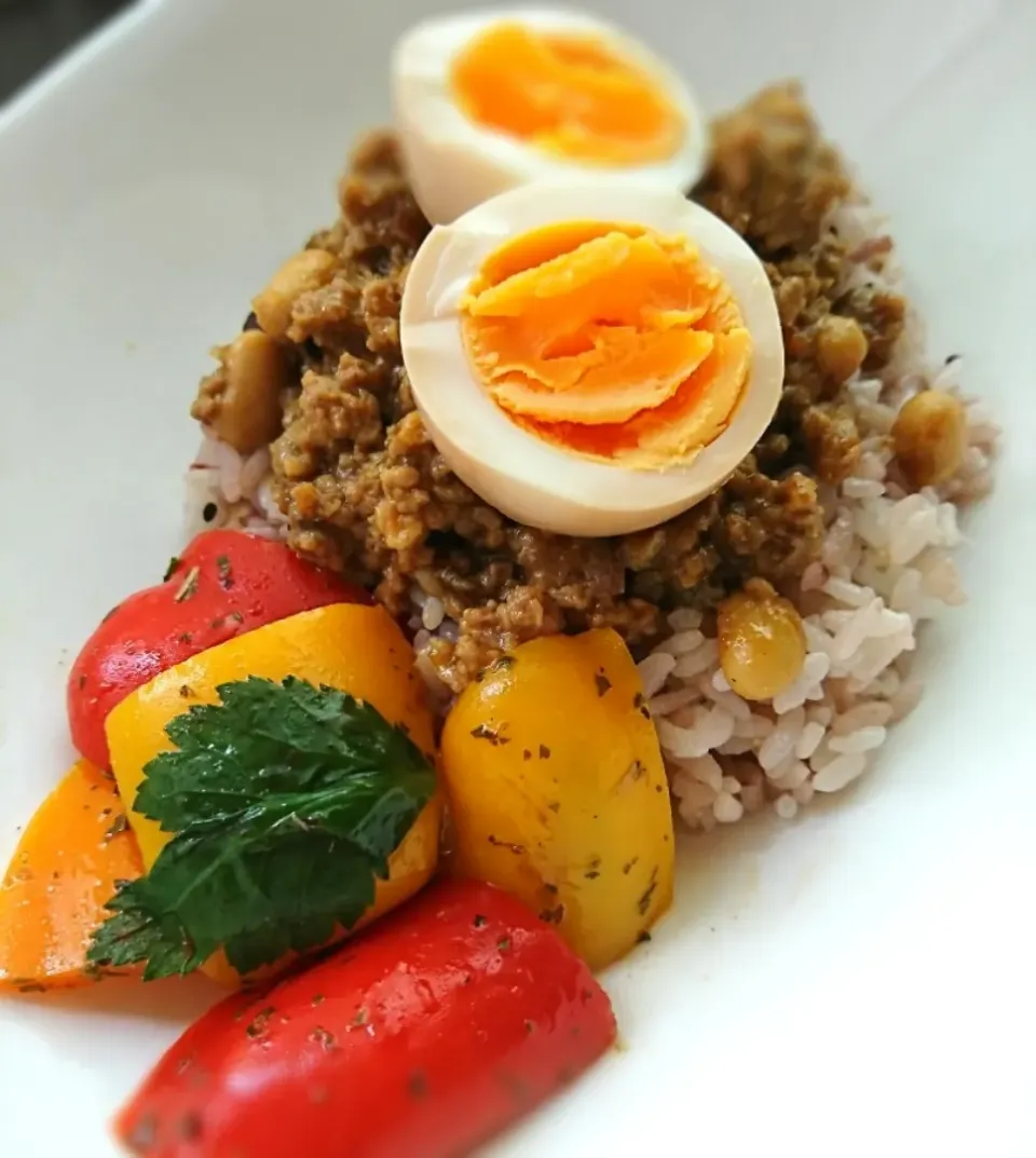 Snapdishの料理写真:豆と挽肉のカレー うちで食べよう|とだともさん