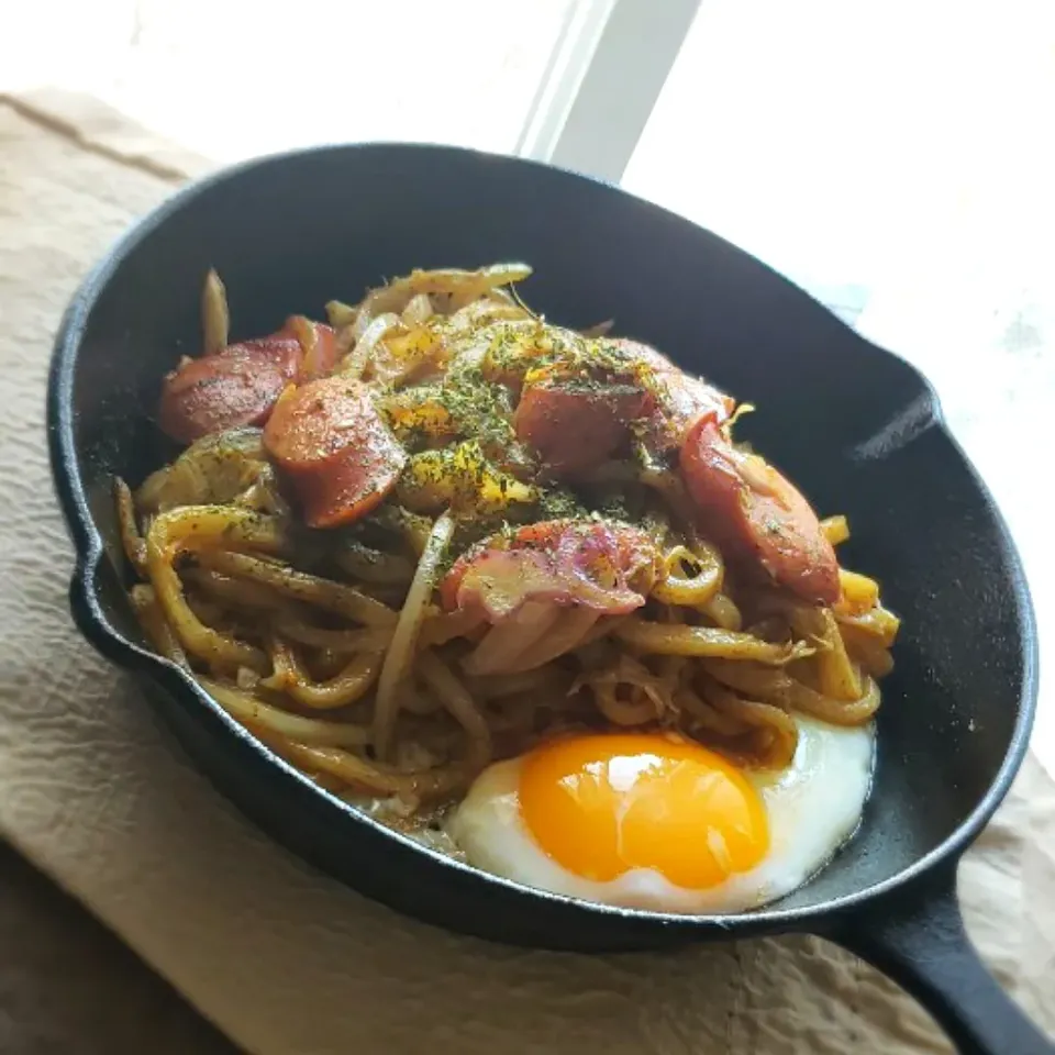 カリーブルスト風＊焼きうどん|mi_neneco♪さん