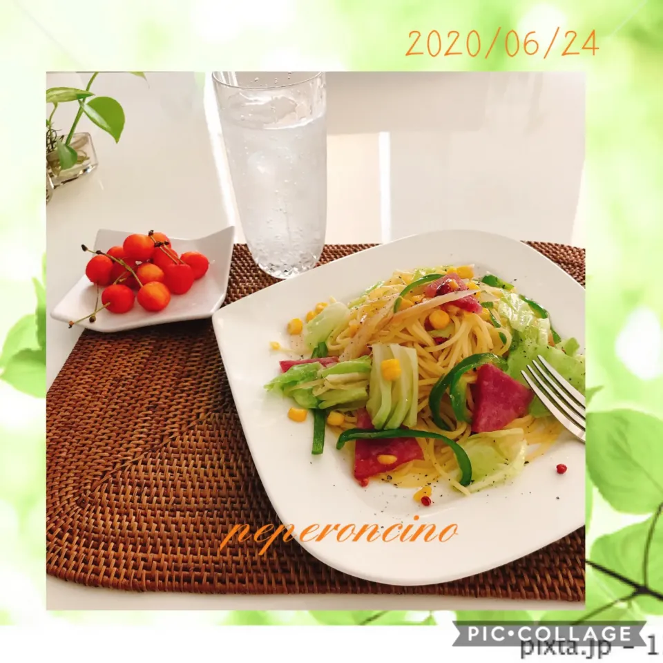 Snapdishの料理写真:#野菜たっぷりペペロンチーノ#peperoncino#お昼ごはん#|みすてりあすゆっこさん