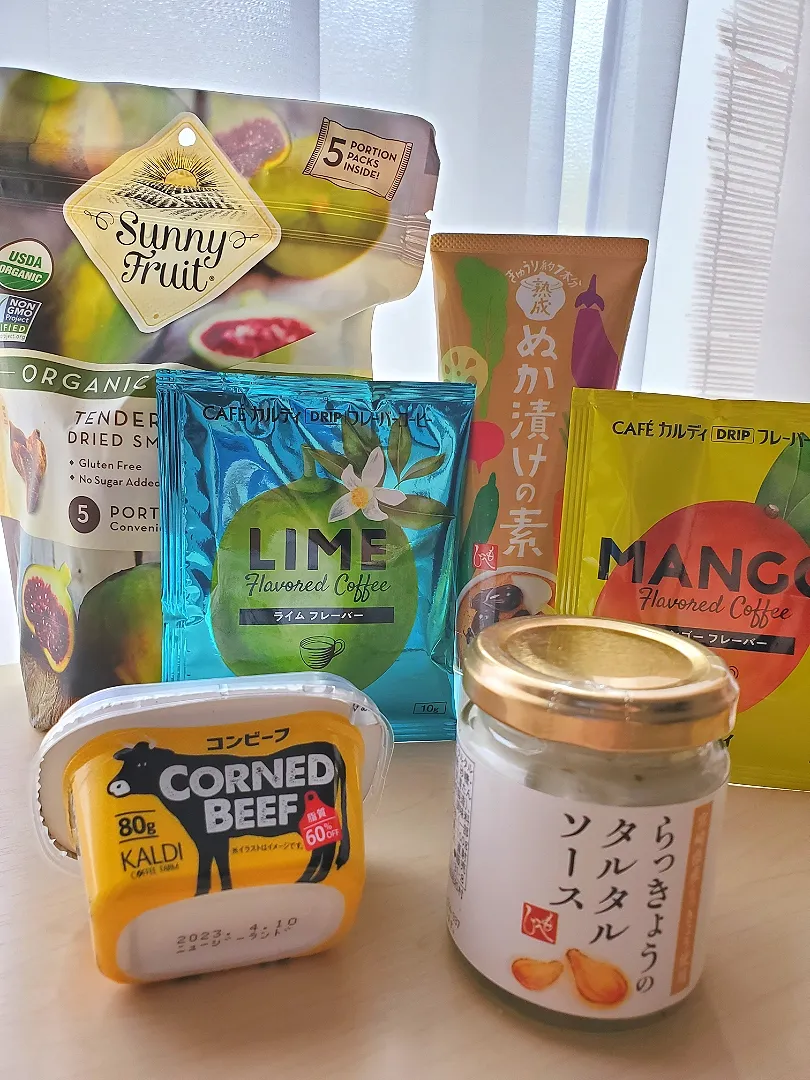 Snapdishの料理写真:今週のパケ買い

オーガニックいちじく
らっきょうのタルタルソース
ぬか漬けの素
コンビーフ
フレーバーコーヒー|みるくここあさん