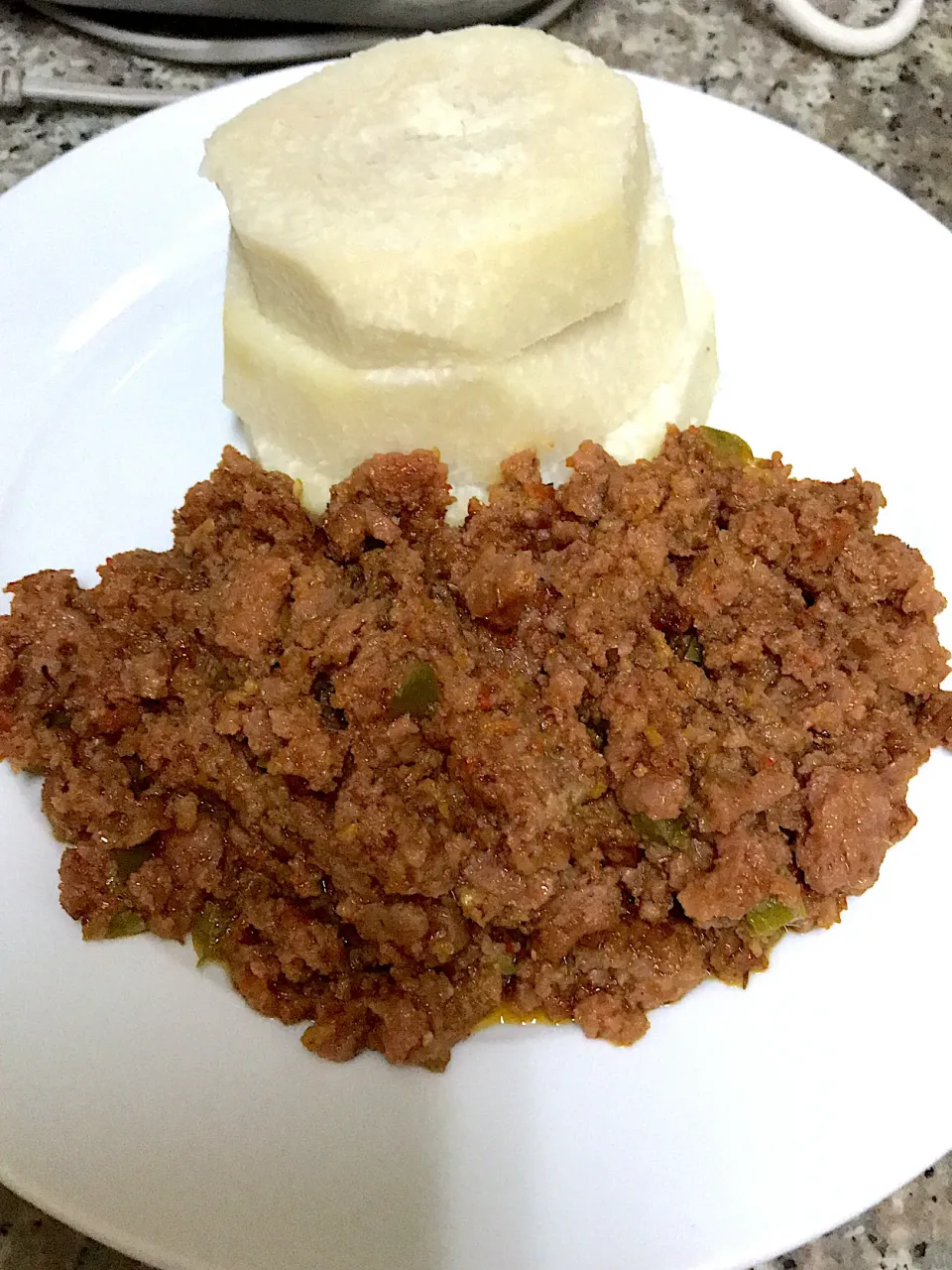 Corn beef sauce and boiled yam|FRCさん