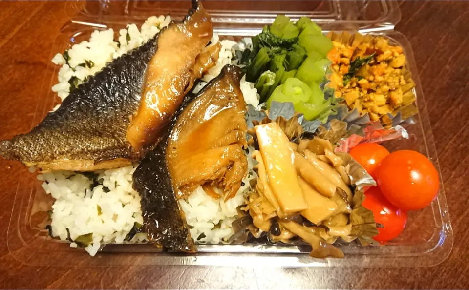 Snapdishの料理写真:銀だら煮付け弁当|りょーさん