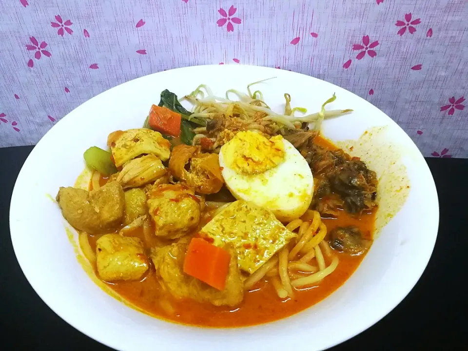 Mee kari ayam dan kerang|Ain Kamillaさん