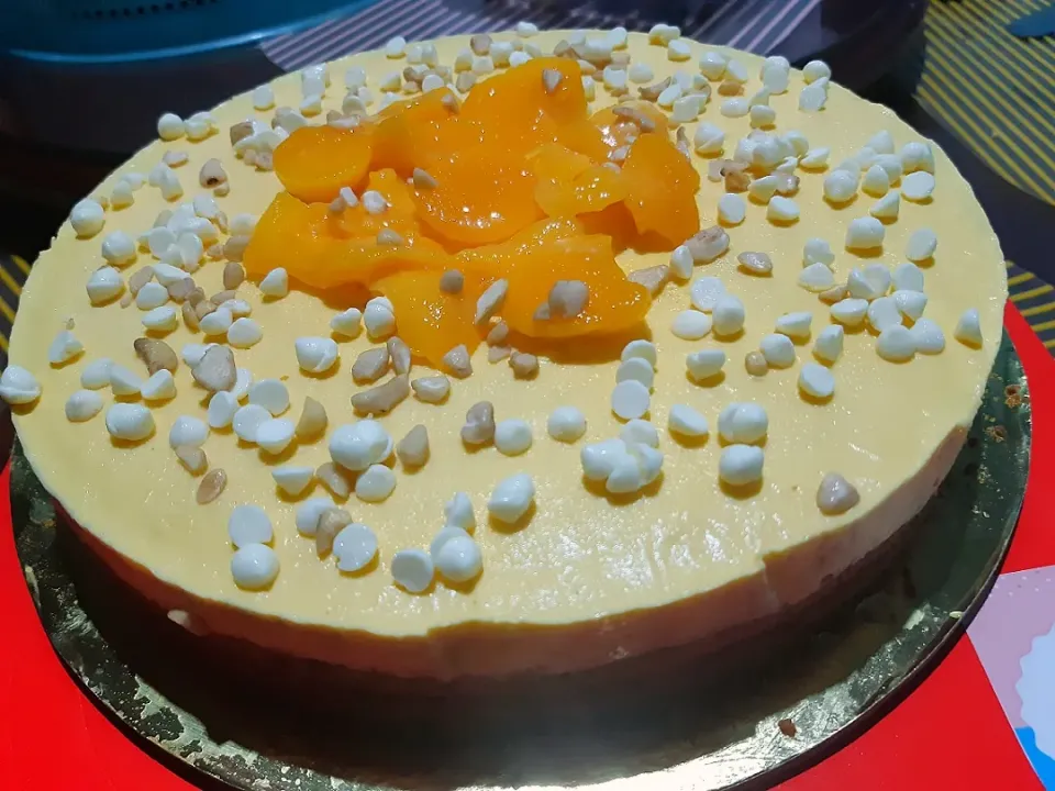 Snapdishの料理写真:mango cheesecake|kneadlovepasteleriaさん