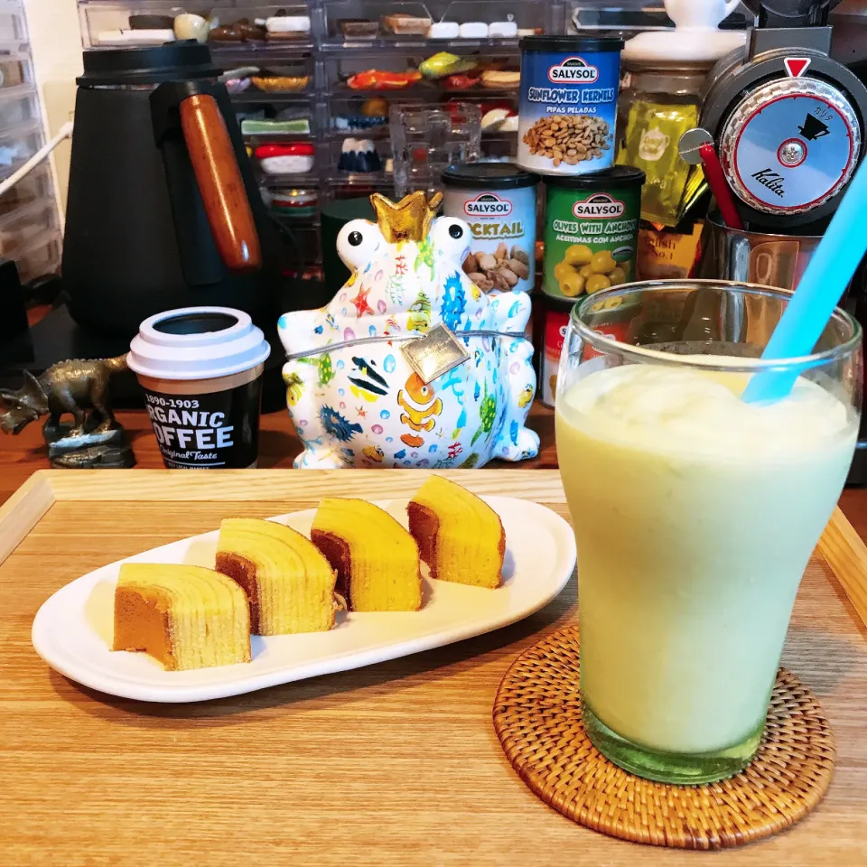 バウムクーヘン＊フローズンスムージー🥑🍌🥣|まぁちゃんさん