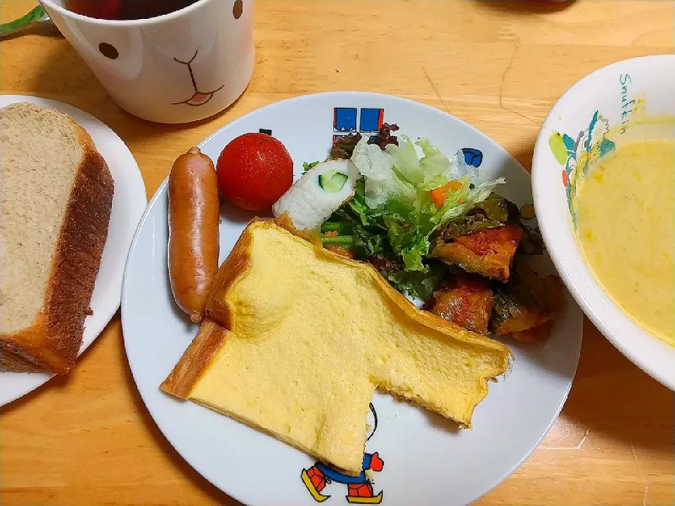 Snapdishの料理写真:座布団オムレツ|くみこさん