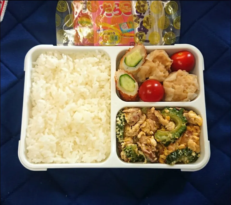 🌺ゴーヤチャンプルーのお弁当🌺

□豆腐少なめのゴーヤチャンプルー風です
(´･ω･`)|クロ母さんさん