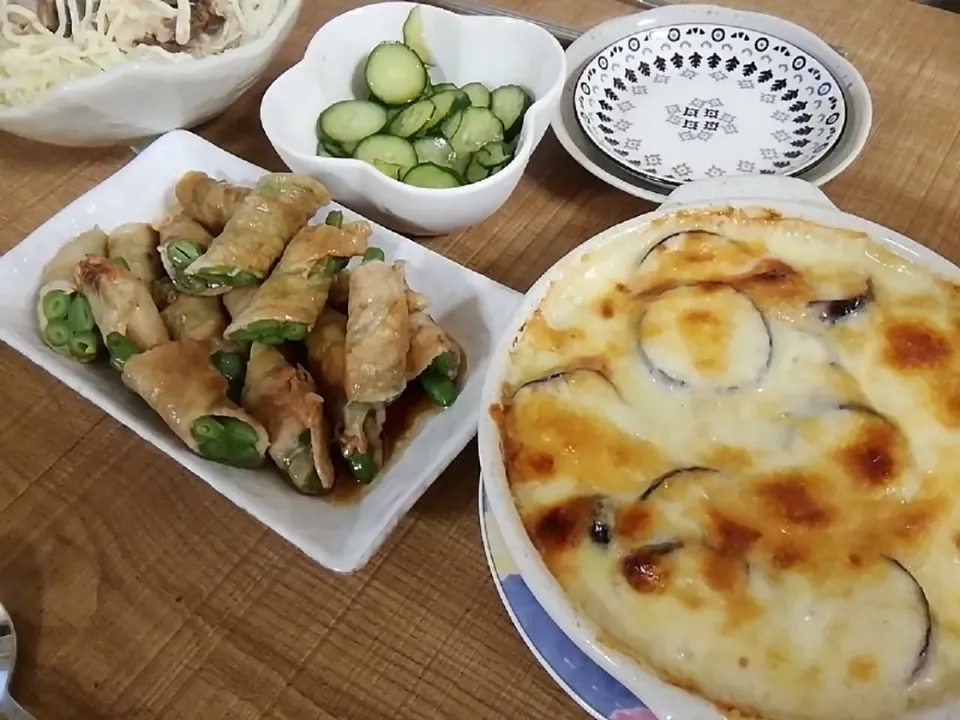 Snapdishの料理写真:インゲン肉巻き
ナストマトチーズ
晩御飯|ミルコさん