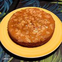 Snapdishの料理写真:Honey Glazed Almond cake|rafさん