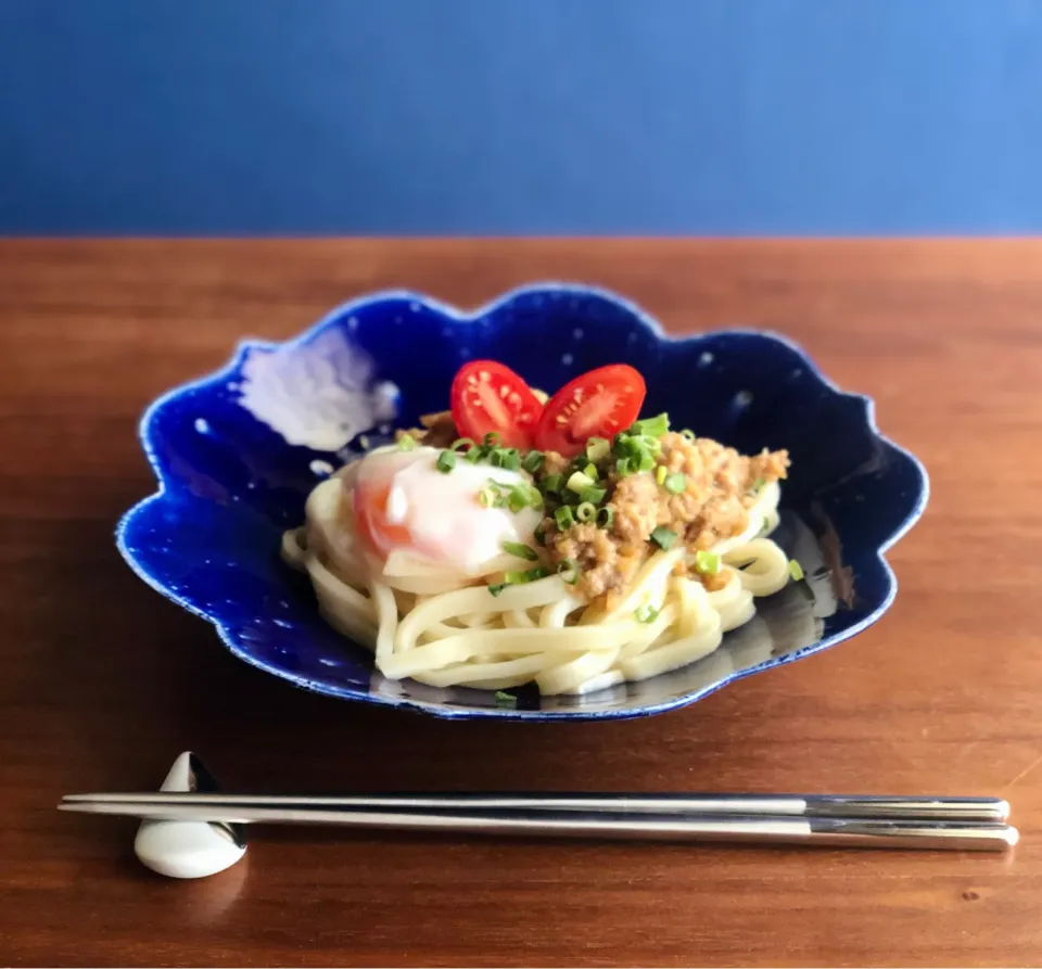 肉味噌温玉うどん|マユマユさん