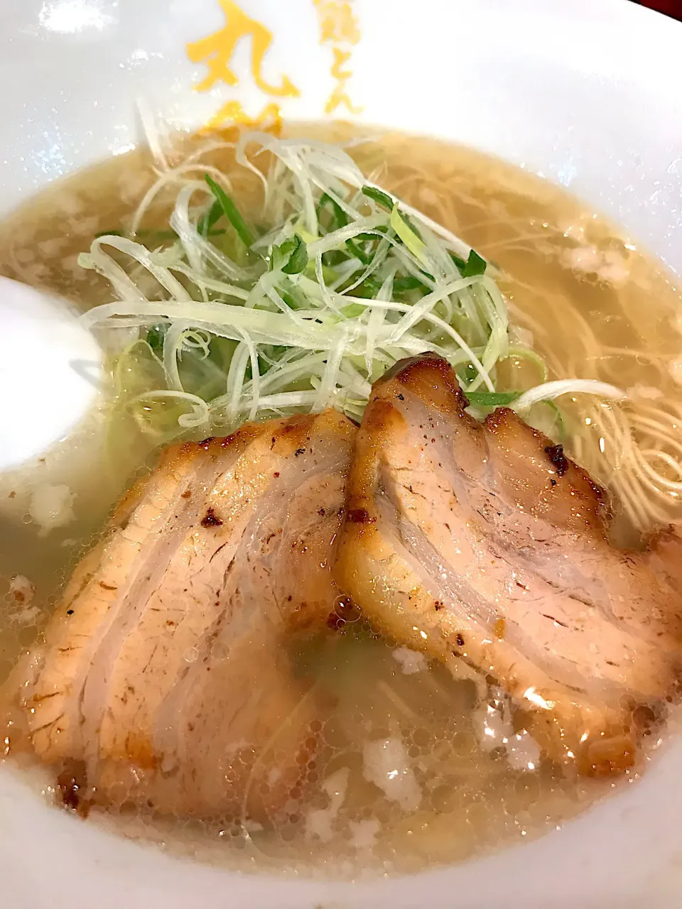 Snapdishの料理写真:地鶏とんこつラーメン|saturnさん