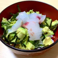 Snapdishの料理写真:アボカドタイ丼🥑|pandaさん