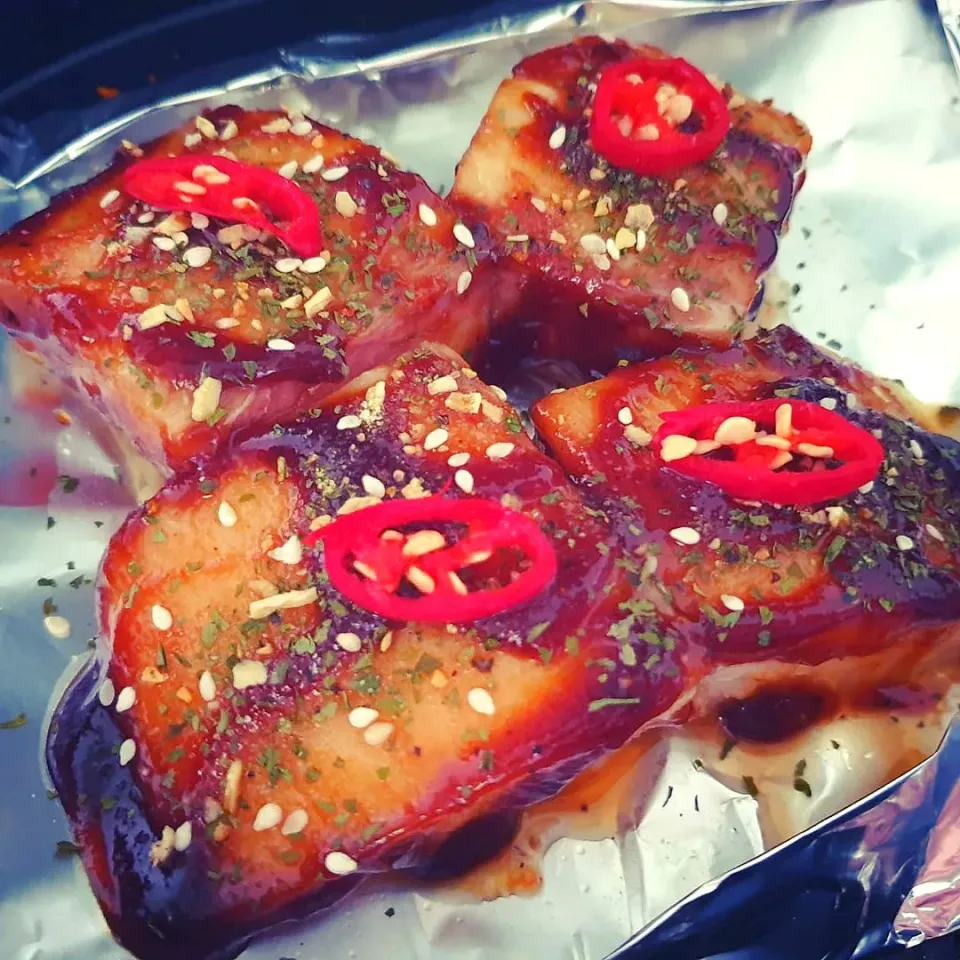 Snapdishの料理写真:Grilled Oil Fish w/ Hoisin Sauce|envymaqueenさん